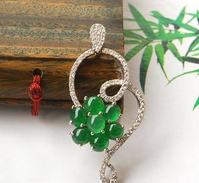 四會(huì)有利珠寶 18K金鑲嵌吊墜加工定制與手工費(fèi)解析