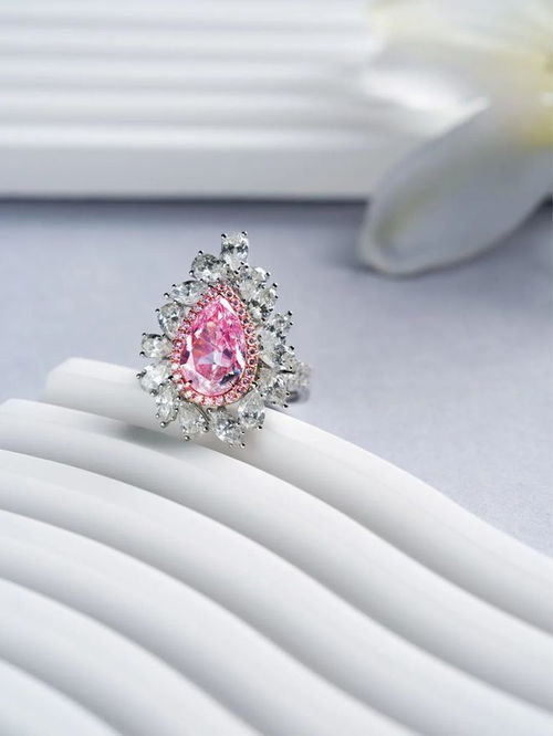 流光溢彩，璀璨生輝——2024西泠春拍珠寶翡翠精品專場前瞻